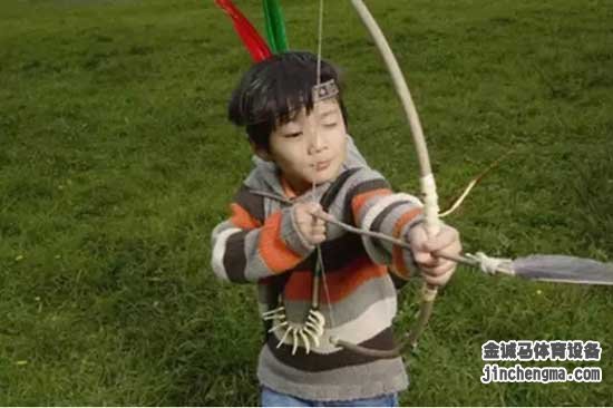 儿童射箭