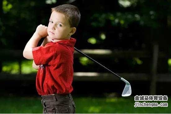 儿童高尔夫